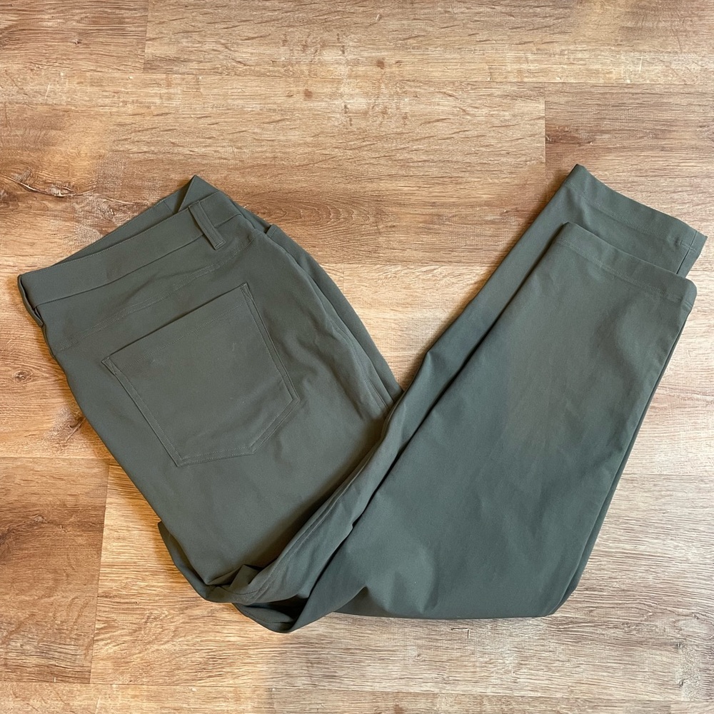 Lululemon men’s pants size 35